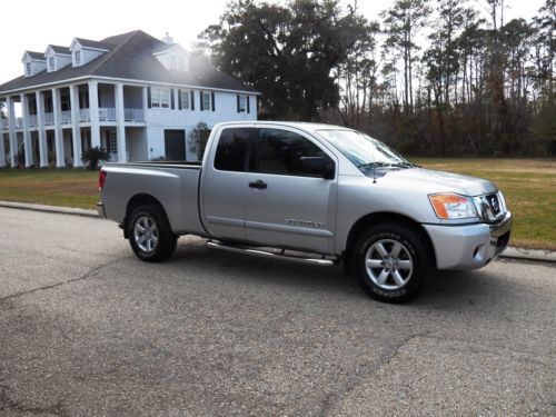 2008 nissan titan se- king cab, low miles 40k, excellant condition, 4 door, 2wd