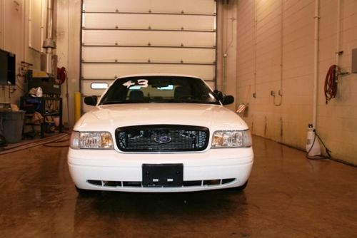 2009 ford crown victoria police interceptor sedan 4-door 4.6l