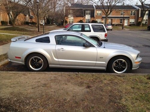 2005 ford mustang gt, 420 hp, 19k original miles