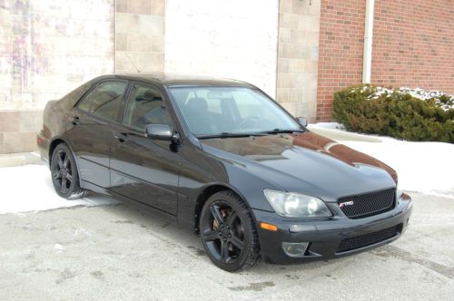 2001 lexus is300