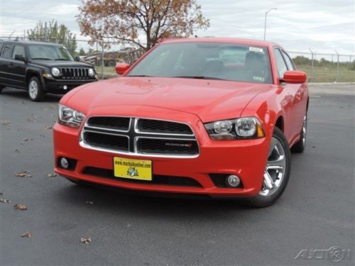 2014 sxt new 3.6l v6 24v automatic rwd sedan