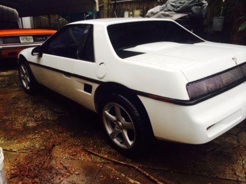 1988 pontiac fiero 4 cyl 5 speed runs great, image 6