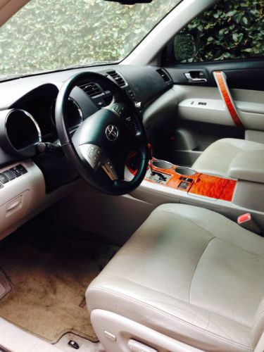 Excellent condition 2008 toyota highlander limited sports utility