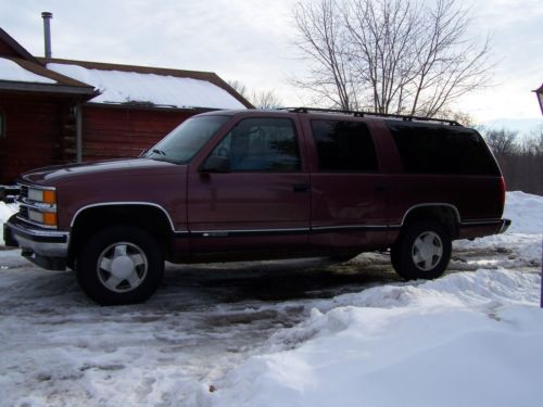 1997 Chevrolet K1500 Suburban LS Sport Utility 4-Door 5.7L  4x4, image 3