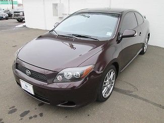 2009 burgundy 2dr hb auto!