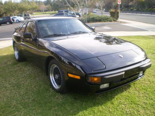 1985 porsche 944 base coupe 2-door 2.5l