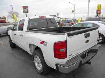 5.3L Heavy-Duty Handling/Trailering Suspension Package Crew Cab Finance Trade In, image 3