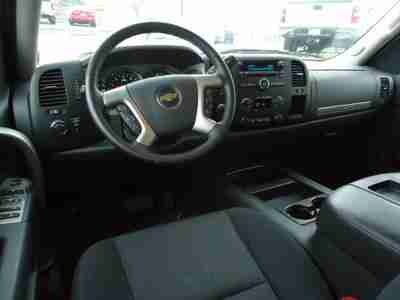 5.3L Heavy-Duty Handling/Trailering Suspension Package Crew Cab Finance Trade In, image 9