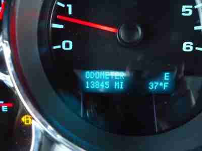 5.3L Heavy-Duty Handling/Trailering Suspension Package Crew Cab Finance Trade In, image 17