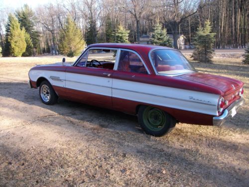 1962 ford falcon sedan 2 door