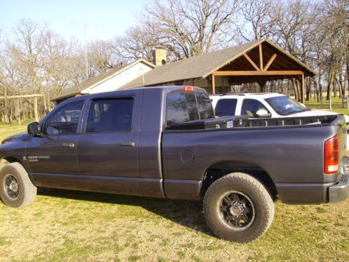 Dodge 2500 / 3500 mega cab cummins diesel 6 speed manual