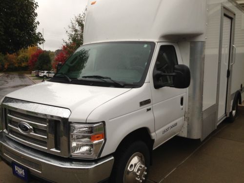 2012 ford e-350 super duty 16&#039; box/work truck