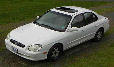 2001 hyundai sonata gls sedan 4-door 2.5l