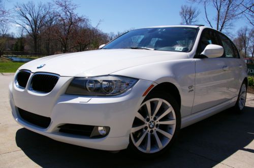 2011 bmw 328xi, awd, nav, sunroof, leather. rebuilt warranty, only 28500 mile