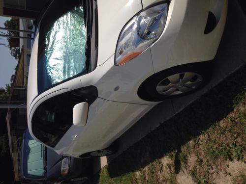 2007 toyota yaris base hatchback 2-door 1.5l