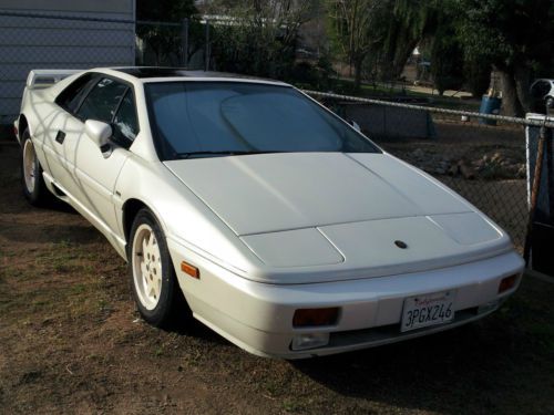 Commemorative edition 1988 lotus esprit turbo - 1988