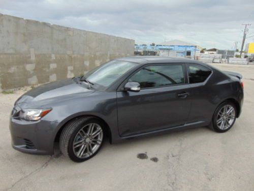 *mega deal* 2012 scion tc 6-speed stick - panoramic dual sunroofs - pioneer cd