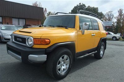 2007 toyota fj cruiser, six speed manual,transmission, 4wd,excellent condition