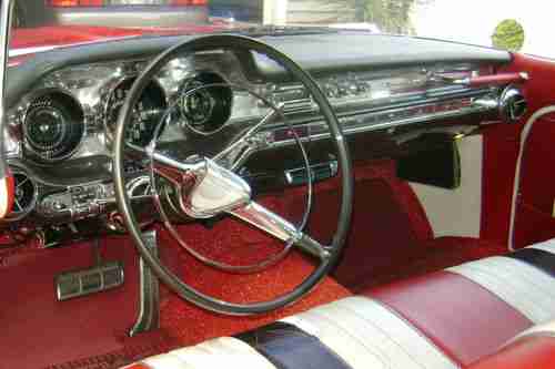 1959 Pontiac Bonneville Red & White Convertible - 389 Tri-Power  Highly Optioned, image 4
