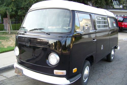 1970 volkswagen camper pop top bus