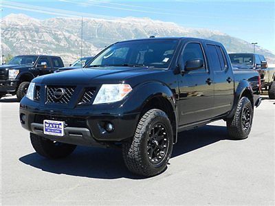 Crew cab nissan frontier pro-4x 4x4 shortbed auto v6 tow black out custom