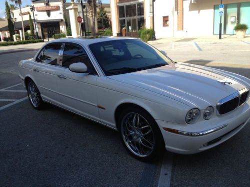 2004 jaguar xj8 base sedan 4-door 4.2l