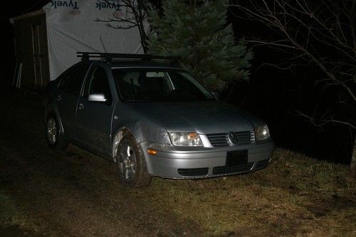 Vw jetta tdi 2003 for parts or repair