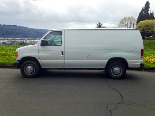 2005 ford econoline van (great for musicians)