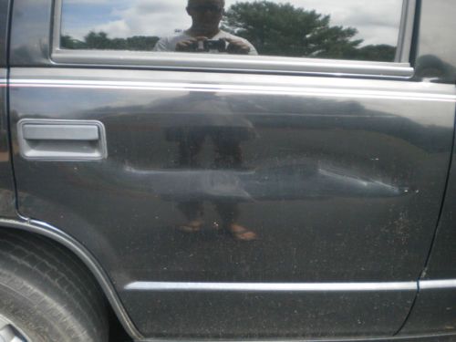 2000 Chevy Tahoe Limited, image 4