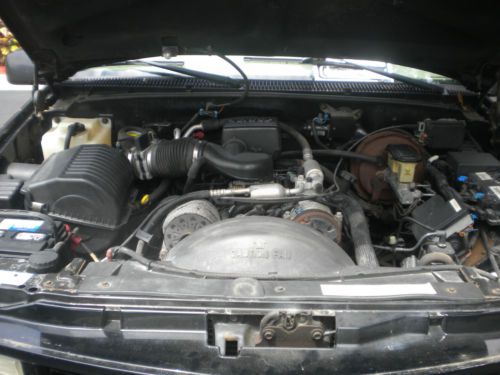 2000 Chevy Tahoe Limited, image 12