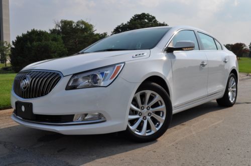 Sell used 2014 Buick LaCrosse CXL Convenience Package Sedan 4-Door 3.6L ...