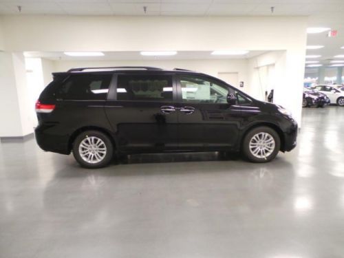 2014 toyota sienna xle