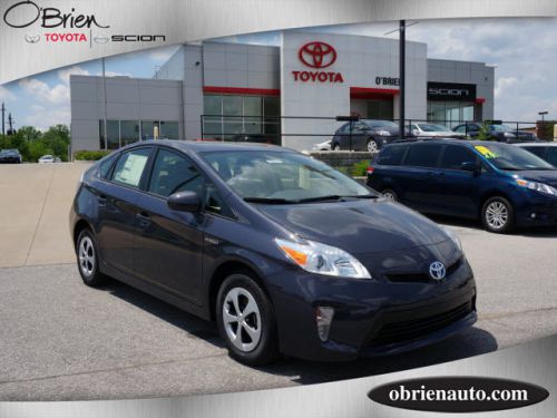 2014 toyota prius three