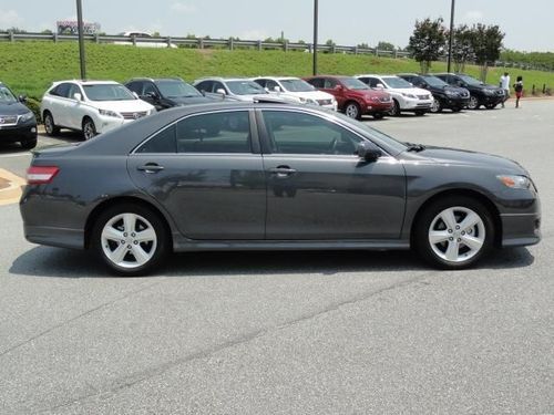 2010 toyota camry se sedan 4-door 2.5l