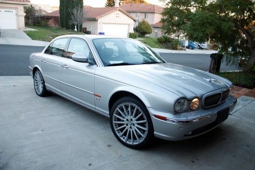 2004 jaguar xjr v8 super charged low miles fully loaded