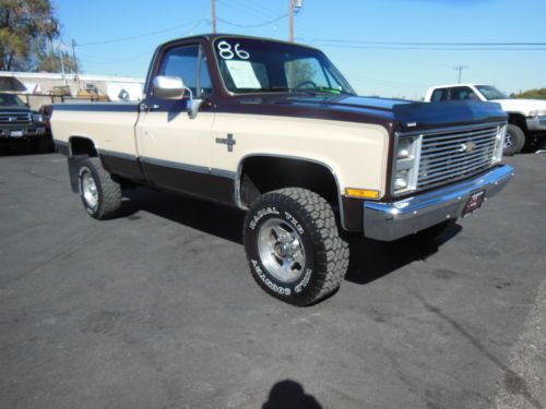 1986 chevy k20 camper special clean truck!!