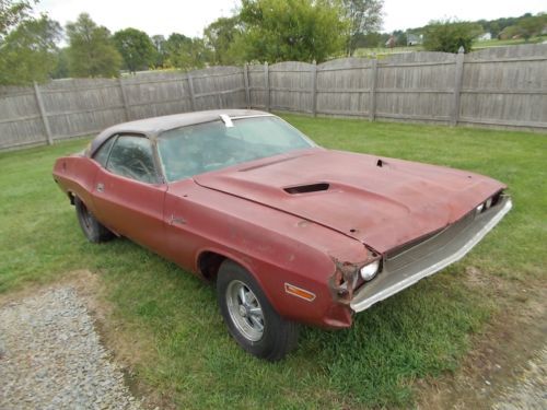 1970 dodge challenger plum crazy project, 55k act mi, make nice t/a. low reserve