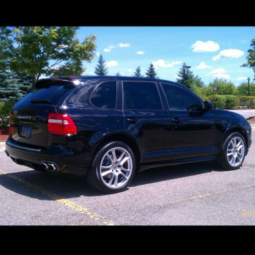 2009 porsche cayenne gts (black, cpo warranty, nav, pano roof, bose, low miles)