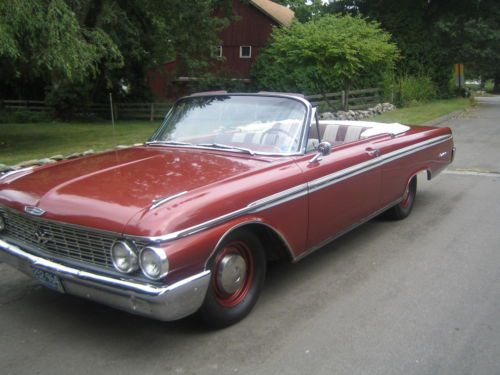 1962 ford  galaxie sunliner 3 speed stick