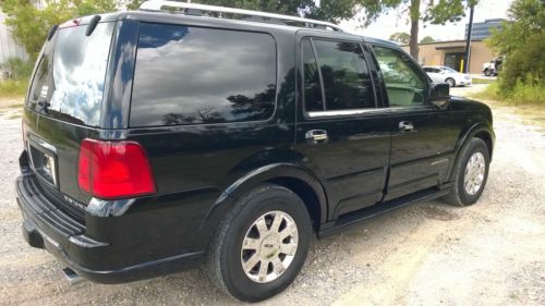 2004 lincoln navigator ultimate sport utility 4-door 5.4l - low miles - awesome!