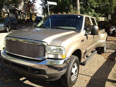 Diesel crew cab  2004 ford f350 super duty new turbo  low miles 4x4 beautiful