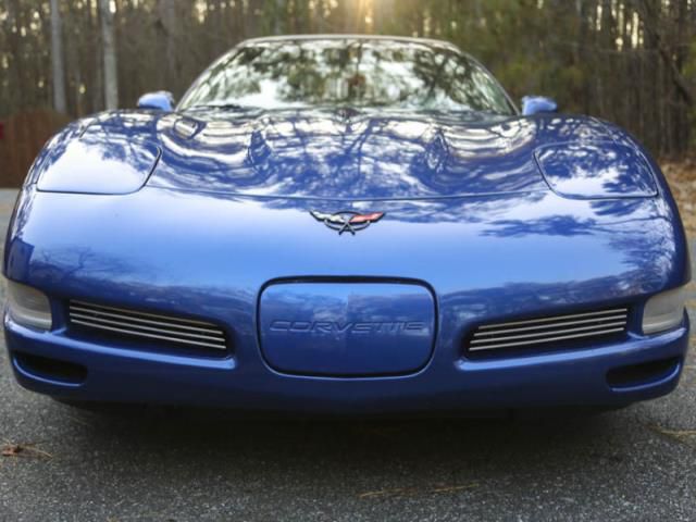 Chevrolet corvette base convertible 2-door