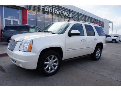 2011 gmc yukon denali loaded!!