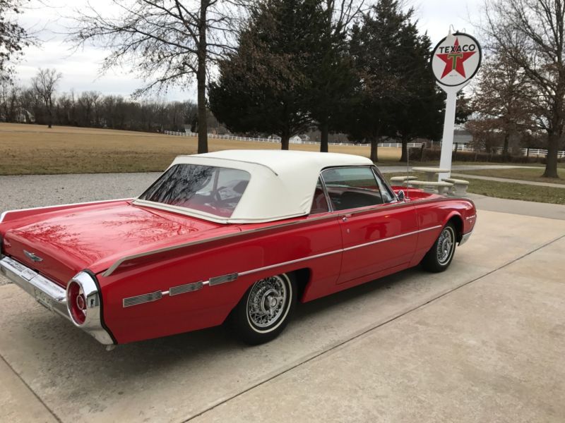 1962 ford thunderbird