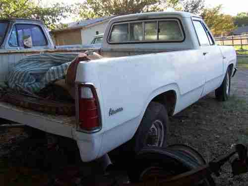 1977 Dodge 1 Ton Single Wheel, image 3