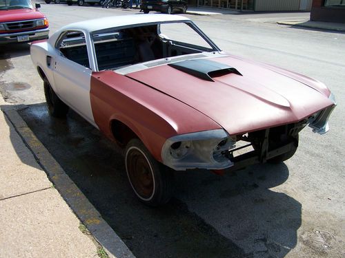 1969 mustang fastback  project car - needs restored- clear texas title