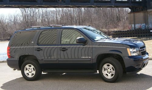 2007 chevrolet tahoe ls sport utility 4-door 4.8l-great condition-low reserve!!