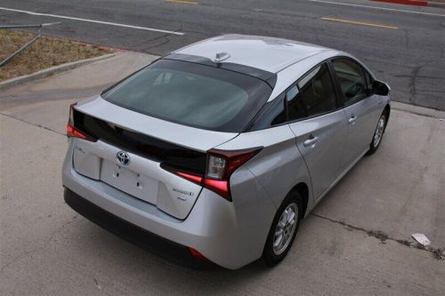 2022 toyota prius l eco