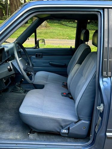 1988 Toyota 2WD Pickups Deluxe, US $11,995.00, image 2