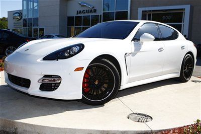 2013 porsche panamera turbo - same as new!